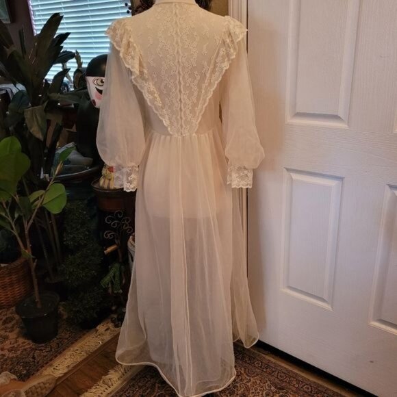 Vintage Nylon Chiffon Robe Negligee Teddy Lace white Romantic Victorian - Picture 7 of 12